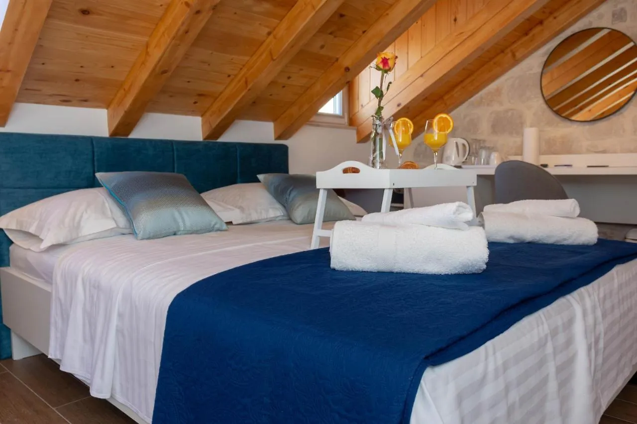 Luxury Rooms Rustic Chic Split