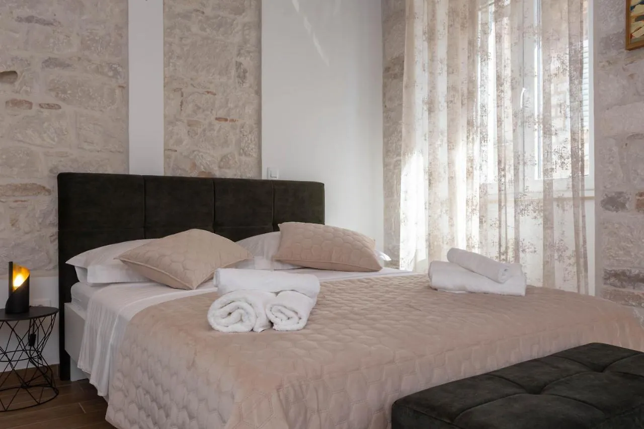 Luxury Rooms Rustic Chic Split Gasthuis