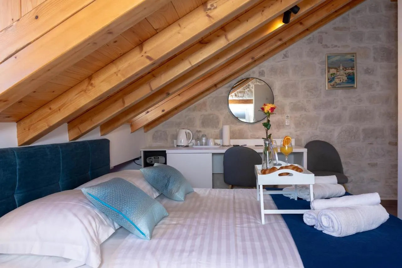 Luxury Rooms Rustic Chic Split